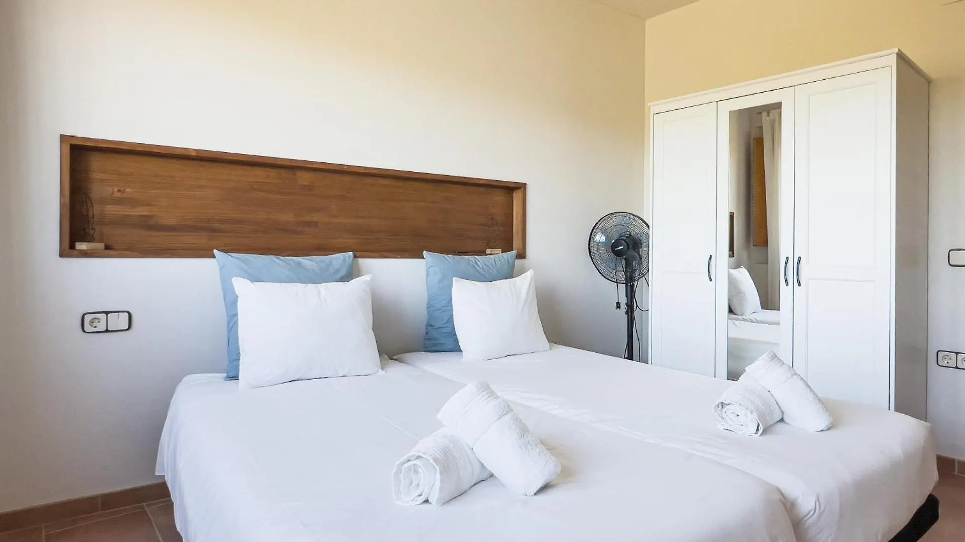 Majordoms - Cal Sabater Villa Las Escaulas 0*,  Spain